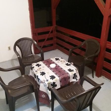 דירות טוזלה Apartman City מראה חיצוני תמונה