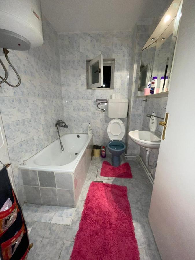 דירות טוזלה Apartman City מראה חיצוני תמונה
